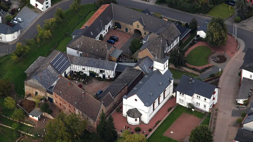 Burg Hausen (Heimbach), Luftaufnahme (2015)