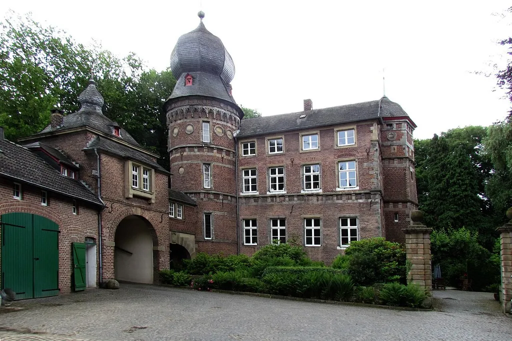 This is a photograph of an architectural monument.It is on the list of cultural monuments of Korschenbroich.