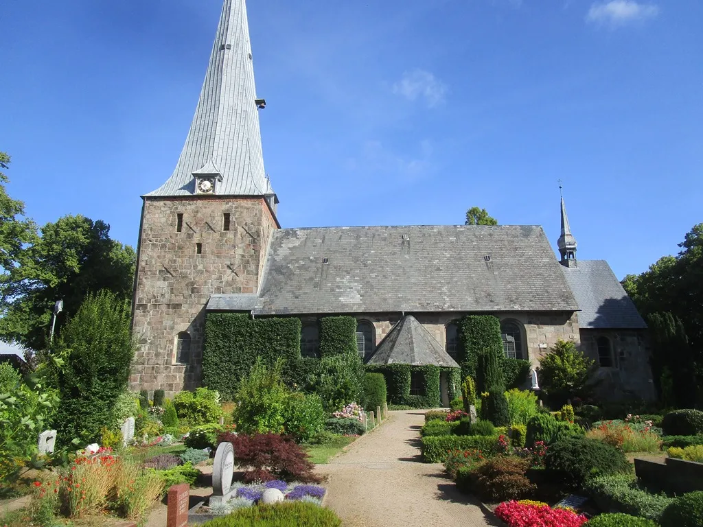 Sørup Kirke, Angel