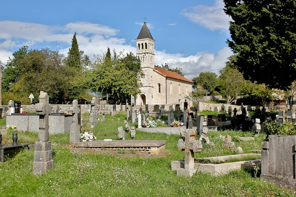 Orthodoxe Kirche der Hlg. Apostel Peter und Paul in Tepljuh, Kroatien