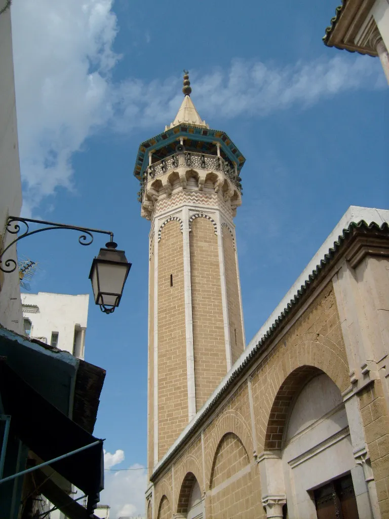 Minaret de la mosquée Hammouda-Pacha dans la médina de Tunis (Tunisie)