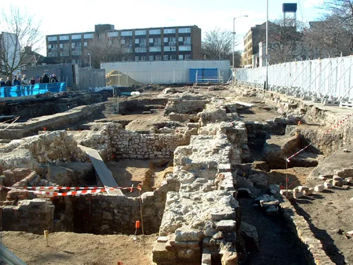Bermondsey Abbey archaeological dig - viewed from Tower Bridge Road, 05 March 2006