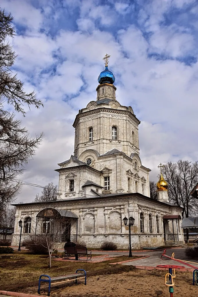 Церковь Успения Пресвятой Богородицы: Белокаменное шоссе (с. Таболово), Видное, Ленинский район, Московская область