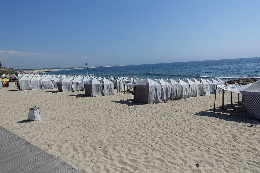 Apúlia beach in Esposende, Portugal.
