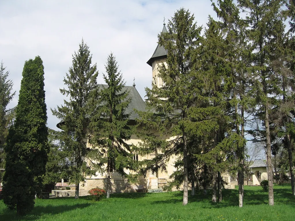 Biserica Sfântul Dumitru din Hârlău, judeţul Iaşi, România