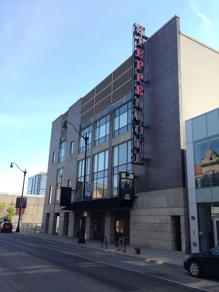 Steppenwolf Theatre Company