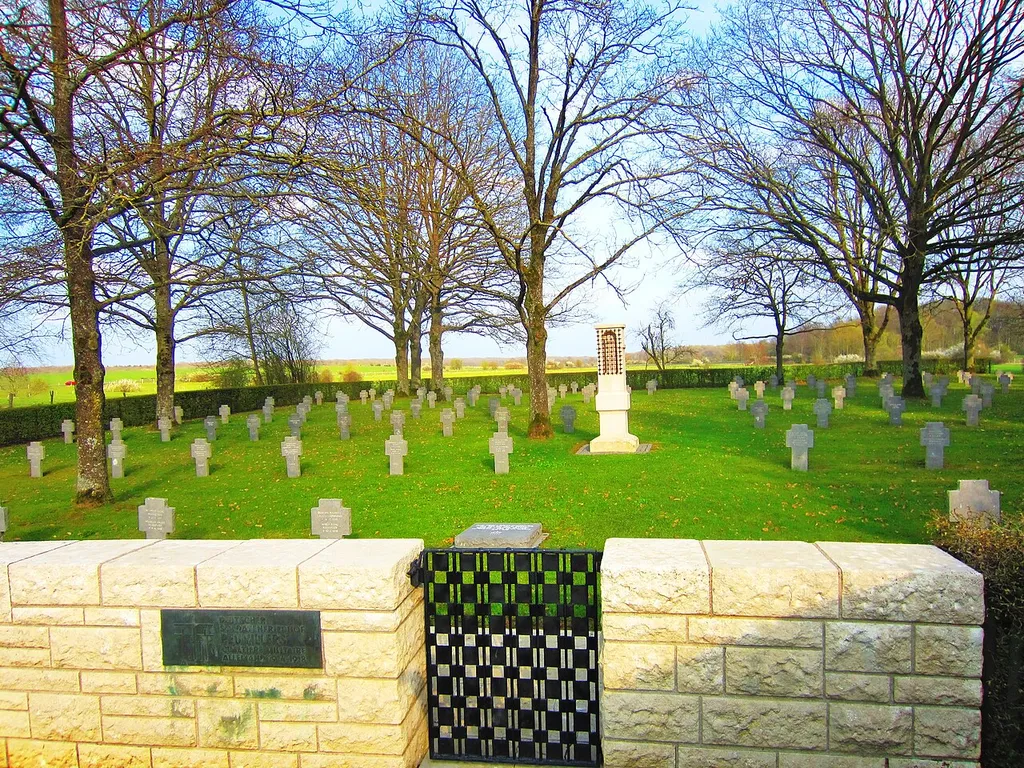 Peuvillers war cemetery deutsch
