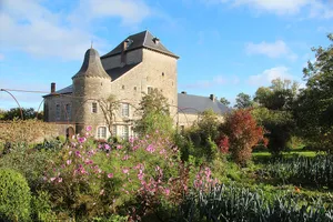 Castle farmhouse of Fisenne