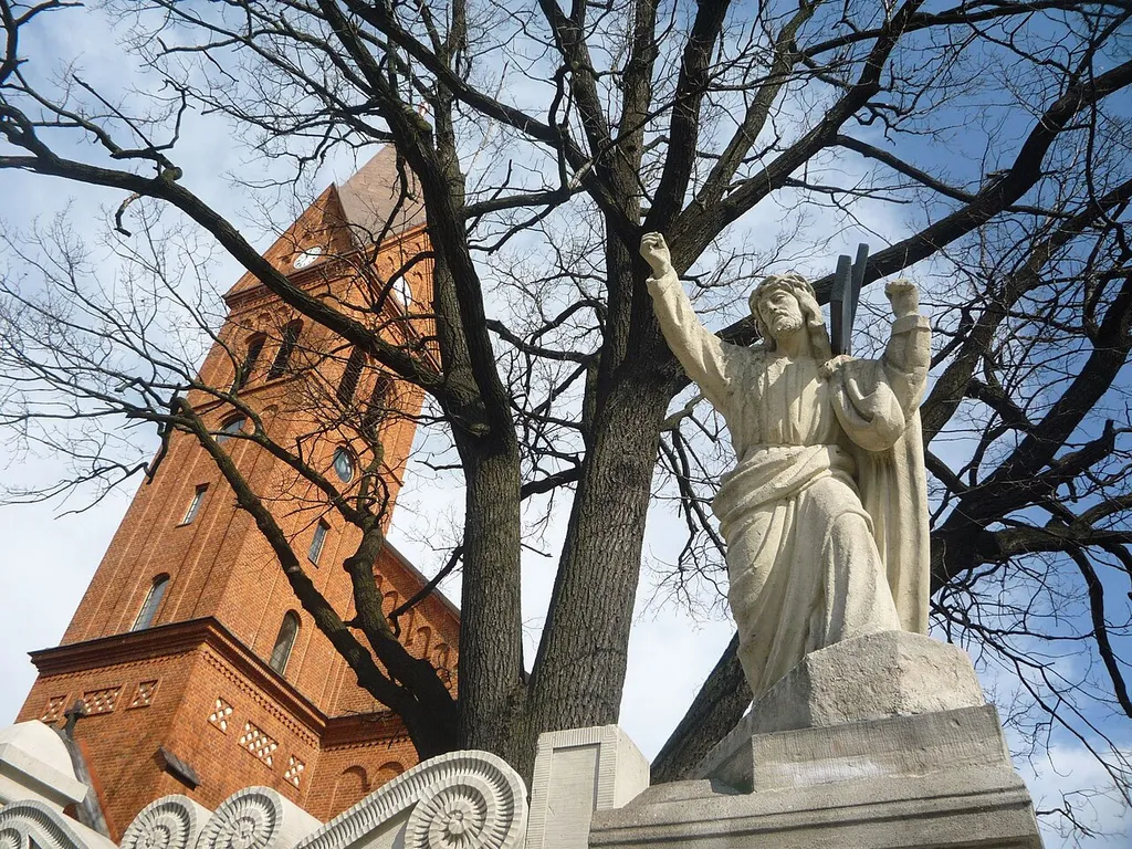 St. Anna's church and Jesus's statue.