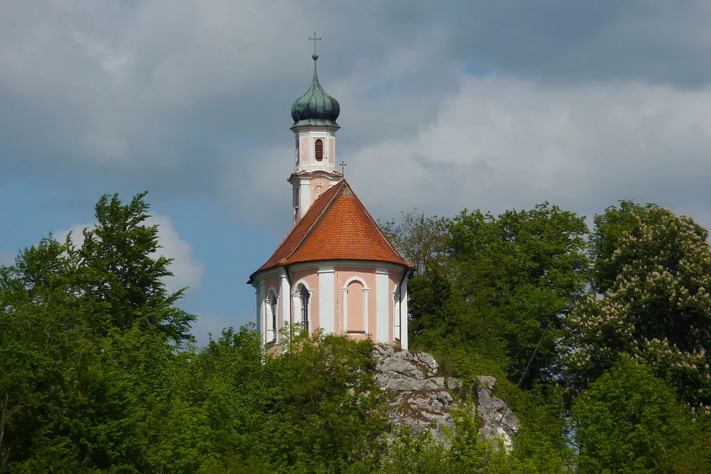 Kalvarienbergkapelle in Wörnitzstein, erbaut 1750 von Johann Georg Hitzelberger
