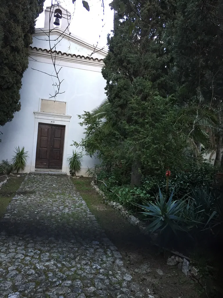 Veduta della chiesa.