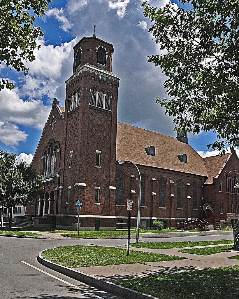 BUILT IN 1925 IN ROMANESQUE REVIVAL. THE TOWER HAS AN OCTAGONAL CUPOLA