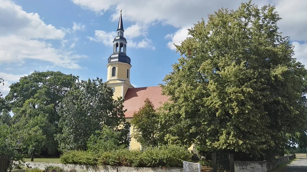 Denkmalgeschützte Dorfkirche Kroppen