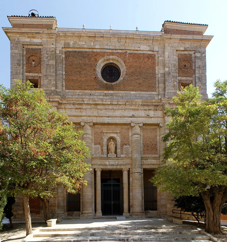 Iglesia de Santa Eufemia de Autillo de Campos (provincia de Palencia, España). Está declarada Bien de Interés Cultural.