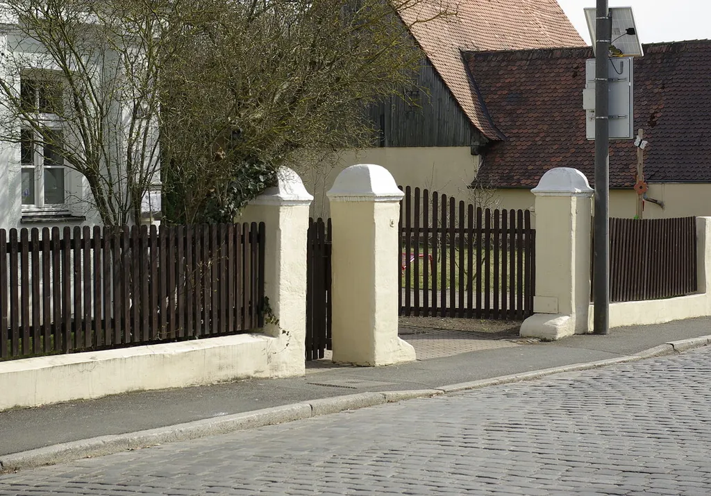 Hoftor Bucher Hauptstraße 102 in Nürnberg