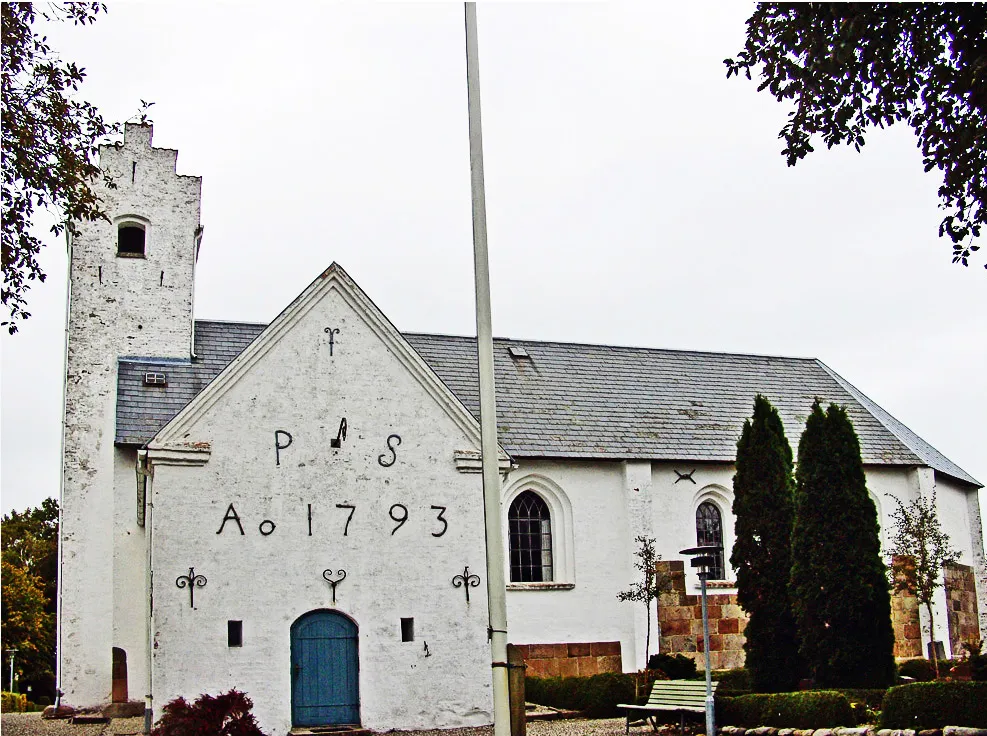 Albøge kirke (Norddjurs) - sydside