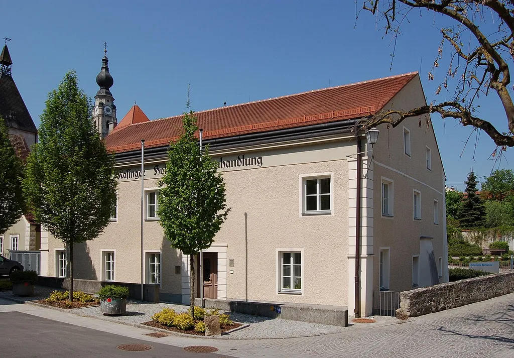 Die Badeanlage (Ehemaliges Vorderbad) in der Färbergasse Nr. 13 in Braunau am Inn (Oberösterreich). This media shows the protected monument with ObjektID 45088 in Austria. (Commons, de, Wikidata)