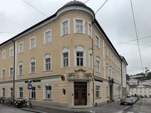 Palais Überacker, Salzburg