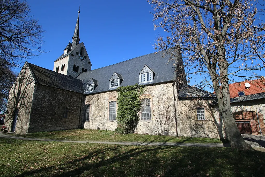 Dorfkirche in Pabstorf / Huy