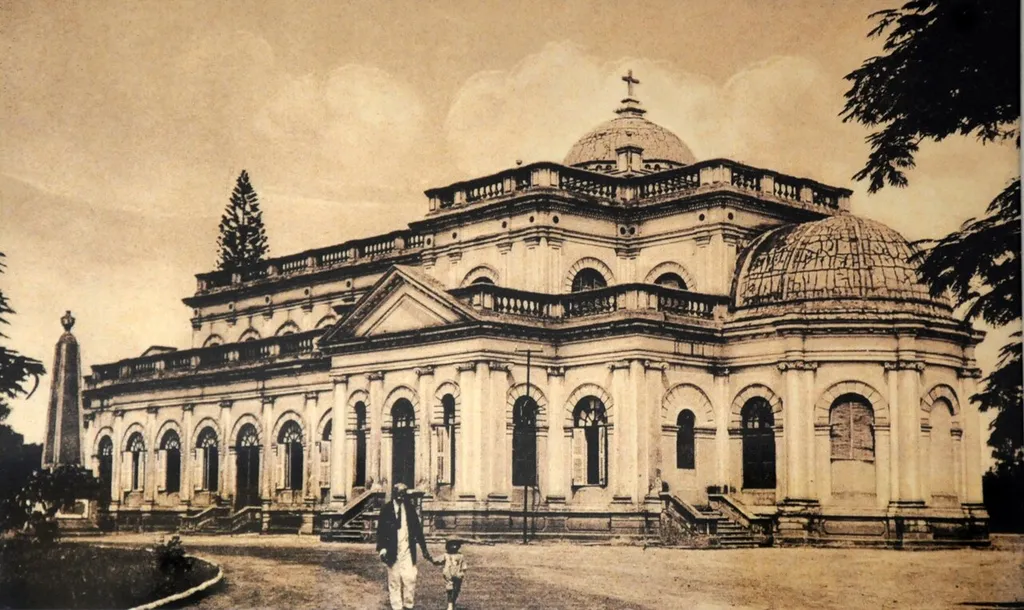 St. Marks Cathedral, Bangalore. (Old Postcard Re-print), India Post (2014)