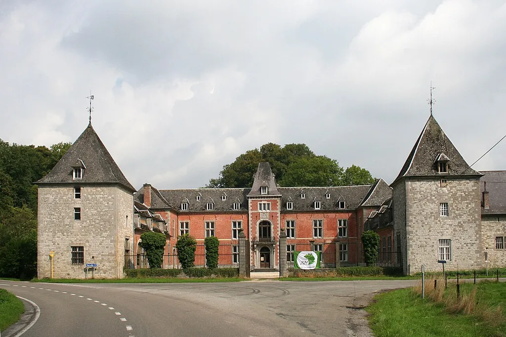 Anthée (Belgium), the "de la Forge" castle (XVIIth century).