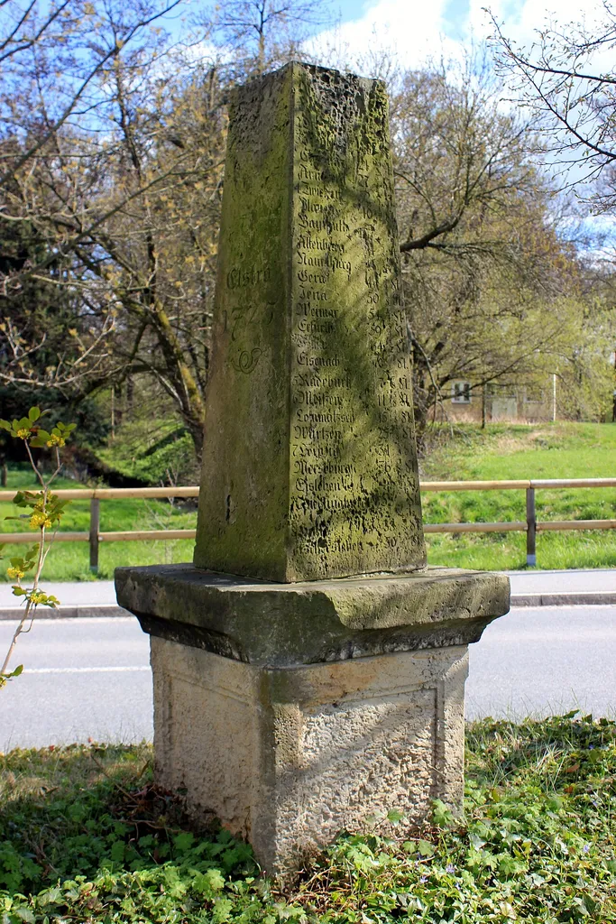 Kralowsko-sakski póštowy stołp w Halštrowje.