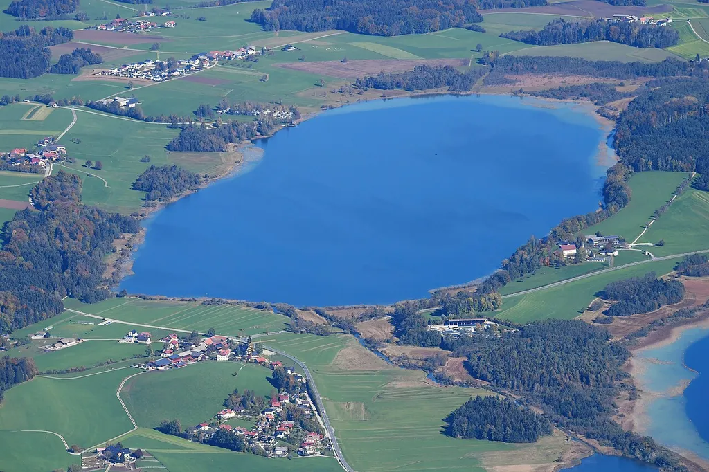 This media shows the nature reserve in Salzburg with the ID NSG00001.