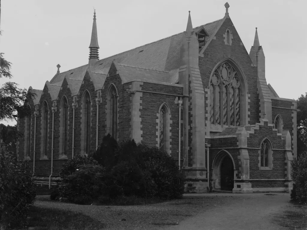 Photograph from the Martin Ridley Collection, which documents the towns and villages of South Wales c.1900-1910