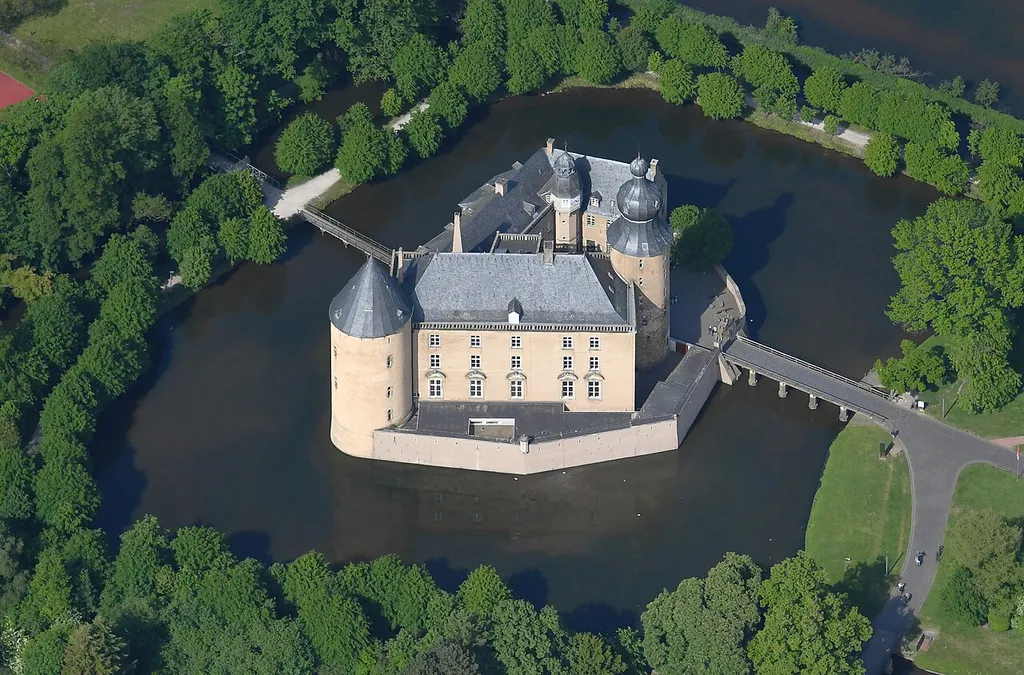 Aerial image of Burg Gemen (view from the southwest)