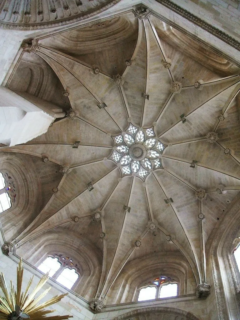 Bóveda estrellada de la Capilla de la Presentación de la Catedral de Burgos, Castilla y León, España