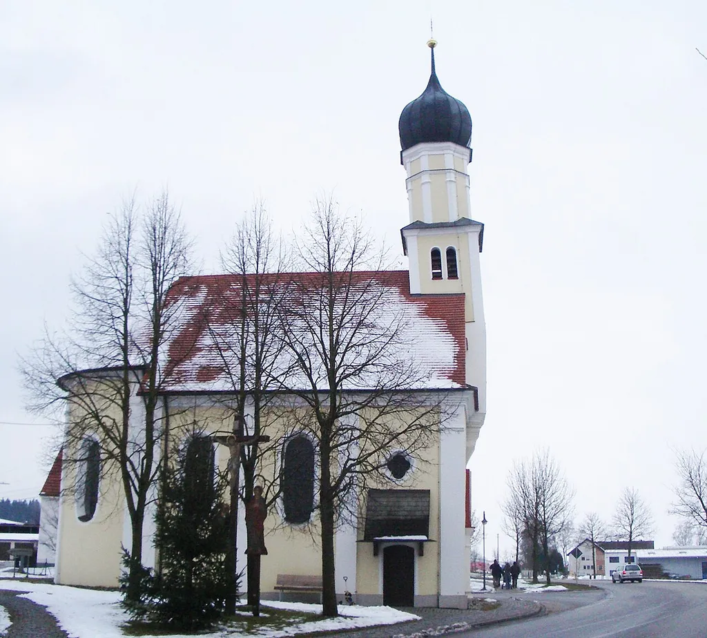 Balzhausen, view of Saint Leonard Chapel from north.