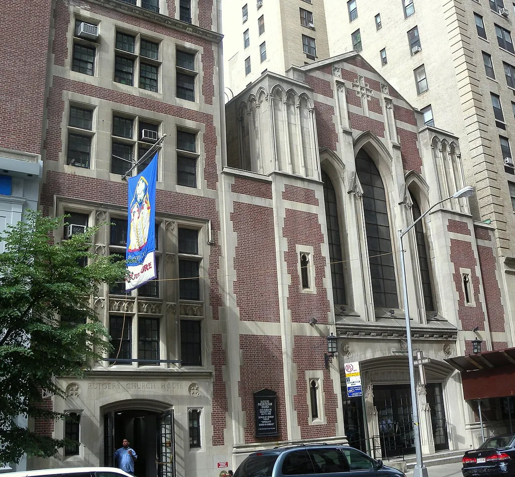 Looking southwest at church house (left) and Rutgers Presbyterian Church, owner of File:Rutgers Building 2095 Bwy jeh.jpg around the corner on Broadway.