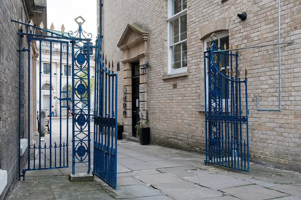 Gates And Gate Piers To The Graveyard Of The Cathedral Church Of St Mary The Virgin towards Tindal Square .mw-parser-output .messagebox{margin:4px 0;width:auto;border-collapse:collapse;border:2px solid var(--border-color-progressive,#6485d1);background-color:var(--background-color-neutral-subtle,#fbfcff);color:var(--color-base,#202122);box-sizing:border-box;border-inline-start-width:8px}.mw-parser-output .messagebox.mbox-small{font-size:88%;line-height:1.25em}.mw-parser-output .mbox-warning,.mw-parser-output .mbox-speedy{border:2px solid var(--border-color-error,#b22222);background:var(--background-color-error-subtle,#ffdbdb);border-inline-start-width:8px}.mw-parser-output .mbox-serious,.mw-parser-output .mbox-delete,.mw-parser-output .mbox-stop{border:2px solid var(--border-color-error,#b22222);border-inline-start-width:8px}.mw-parser-output .mbox-issue,.mw-parser-output .mbox-content{border:2px solid #f28500;background:var(--background-color-warning-subtle,#ffe);border-inline-start-width:8px}.mw-parser-output .mbox-query,.mw-parser-output .mbox-style{border:2px solid #f4c430;background:var(--background-color-warning-subtle,#ffe);border-inline-start-width:8px}.mw-parser-output .mbox-shit{border:2px solid #960;border-inline-start-width:8px}.mw-parser-output .mbox-license{border:2px solid #88a;border-inline-start-width:initial}.mw-parser-output .mbox-legal{border:2px solid var(--border-color-notice,#666);background:var(--background-color-base,#fff);border-inline-start-width:8px}.mw-parser-output .mbox-honor{border:2px solid #ca3;background:var(--background-color-warning-subtle,#fcf4db);border-inline-start-width:8px}.mw-parser-output .mbox-growth{border:2px solid #8d4;background:var(--background-color-success-subtle,#d5fdf4);border-inline-start-width:8px}.mw-parser-output .mbox-move{border:2px solid #93c;border-inline-start-width:8px}.mw-parser-output .mbox-protection,.mw-parser-output .mbox-message{border:2px solid var(--border-color-base,#aaa);border-inline-start-wi