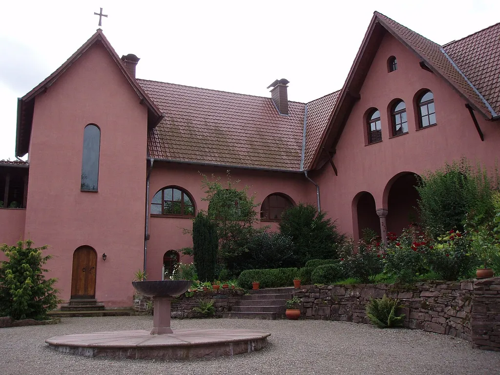 Buchhagen, Dreifaltigkeitskloster.jpg