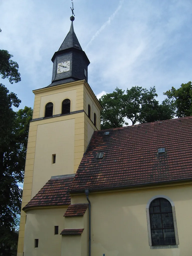Dorfkirche in Wormlage einem Ortsteil von Großräschen; die Kirche ist ein Baudenkmal