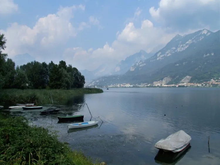 Lago di Garlate seen from Garlate Picture taken by user Idéfix , august 23, 2006