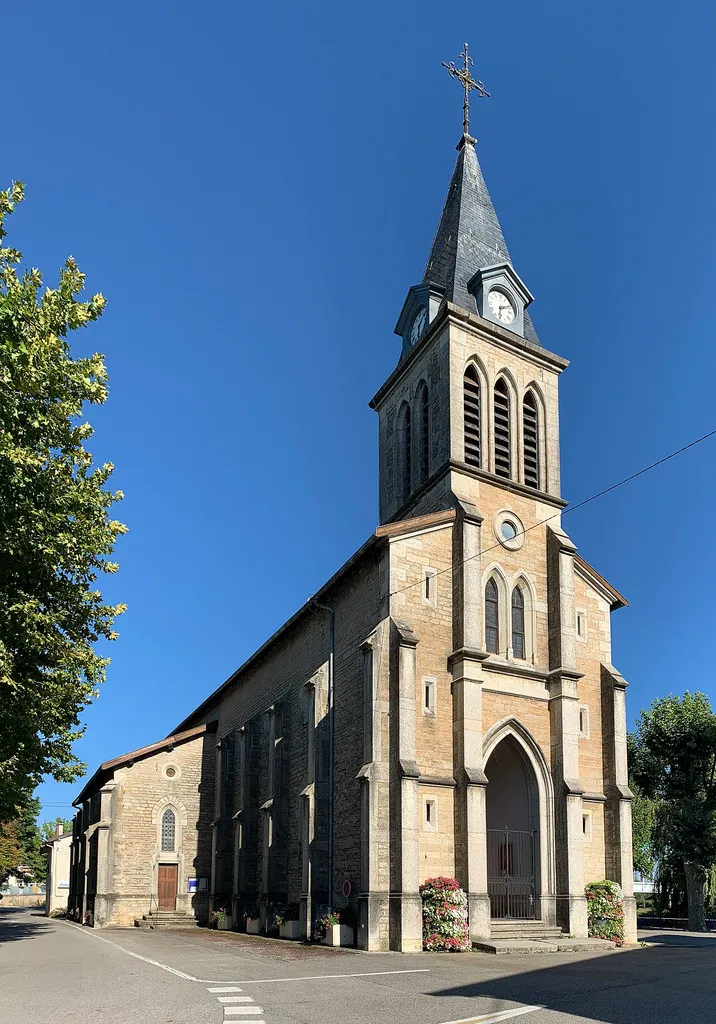 Église Saint-Jacques-et-Saint-Christophe de Loyettes.