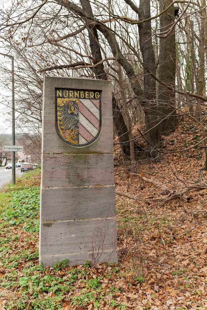 Grenzsteine Erlenstegenstraße in Nürnberg