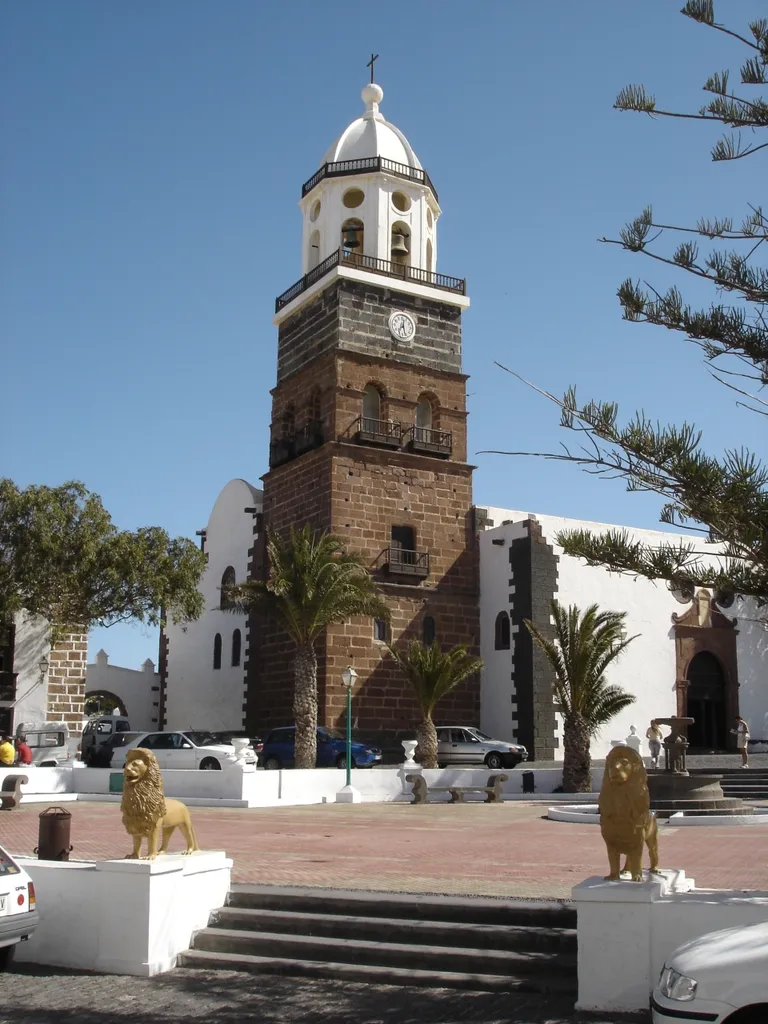 Plaza de la Constitución and Michael's Church in Teguise, Lanzarote, Canary Islands, España.