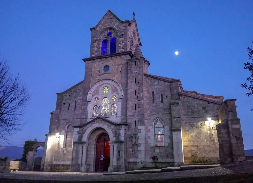 Iglesia de San Vicente en Frías