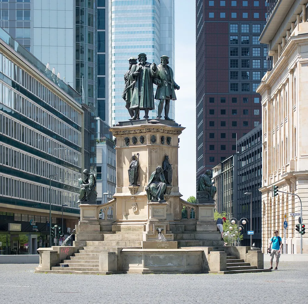 Frankfurt am Main, Gutenberg monument.