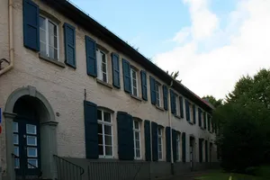 Klosterstraße 12, 12a, 12b
