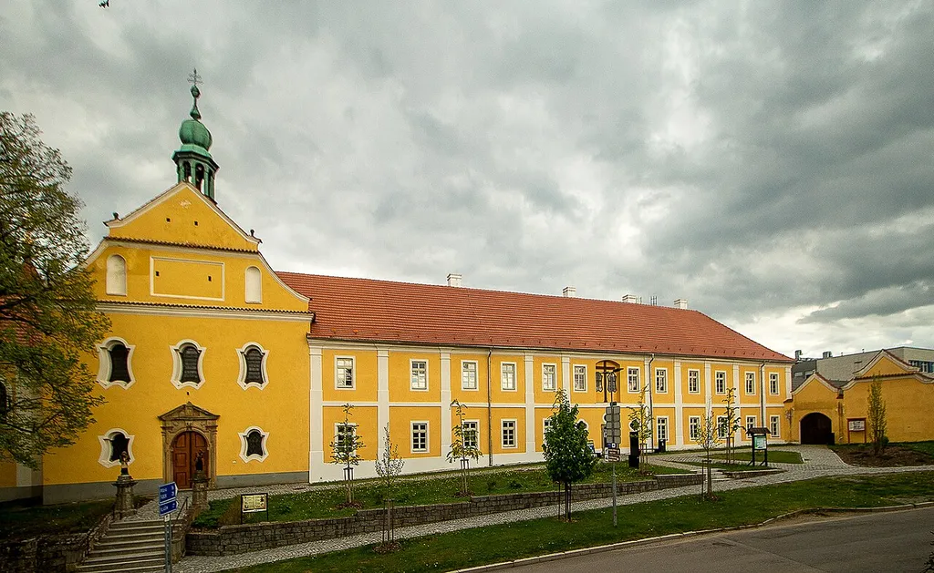 Votice, františkánský klášter