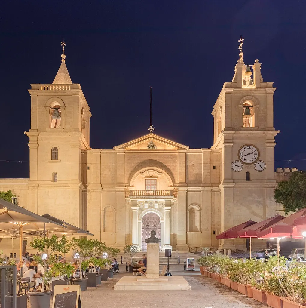 This media is about Maltese cultural property with inventory number 01130.