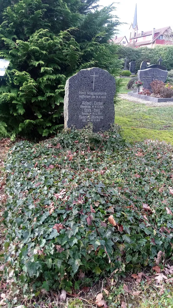 Kriegsgräberstätte auf dem Neunkirchener Friedhof