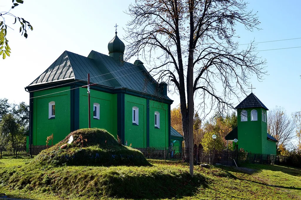 Церква Різдва Богородиці (мур.) (1803 рік) - загальний вигляд - Грушів (в центрі села) Іваничівський район Волинська область Україна