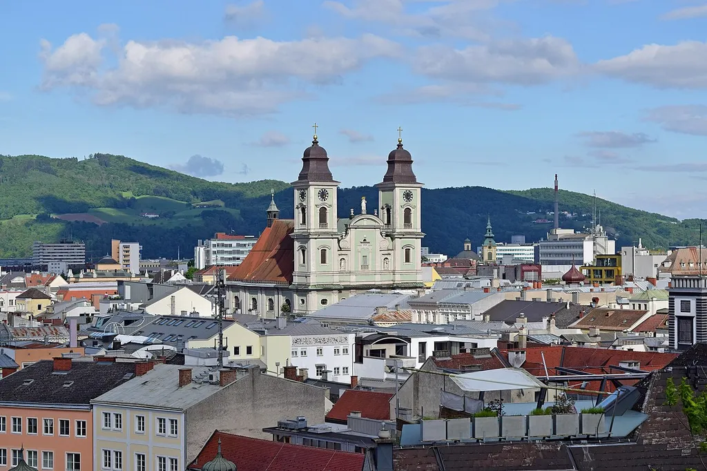Blick vom Linzer Schloss zum Alten Dom