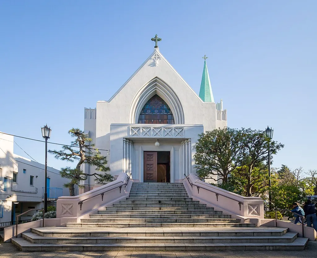 カトリック山手教会 (ヤン・ヨセフ・スワガー設計、1933建築)。横浜市認定歴史的建造物