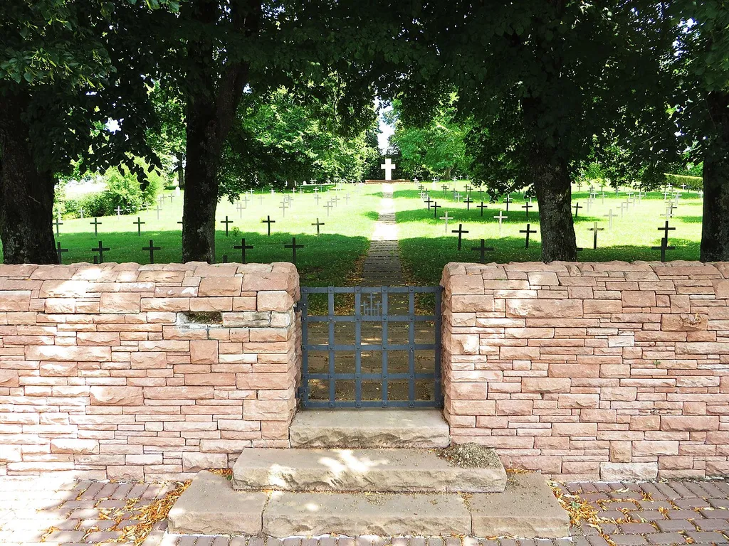 Ville Chaumont cimetiere militaire allemand