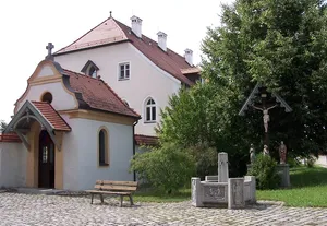 Ehemaliges Kloster des Maristenordens, heute Wohn- und Pflegeheim